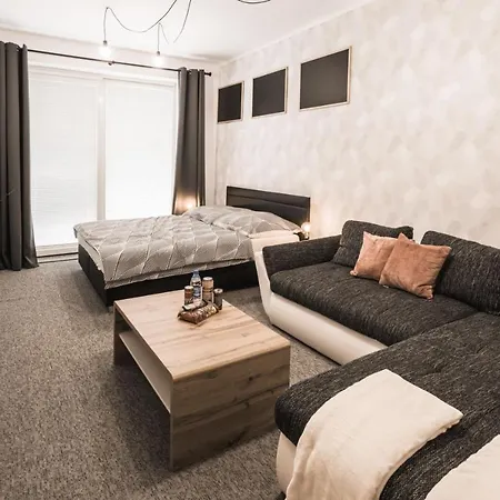 Flexihome Sk - Tolsteho - Free Parking On The Street - 2 Bedrooms Kosice Exterior photo