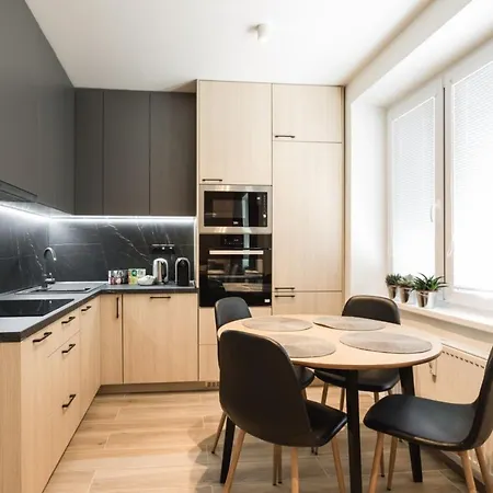 Flexihome Sk - Tolsteho - Free Parking On The Street - 2 Bedrooms Kosice Exterior photo