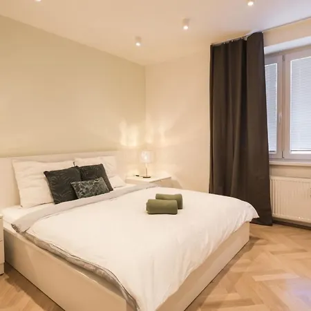 Flexihome Sk - Tolsteho - Free Parking On The Street - 2 Bedrooms Kosice Exterior photo