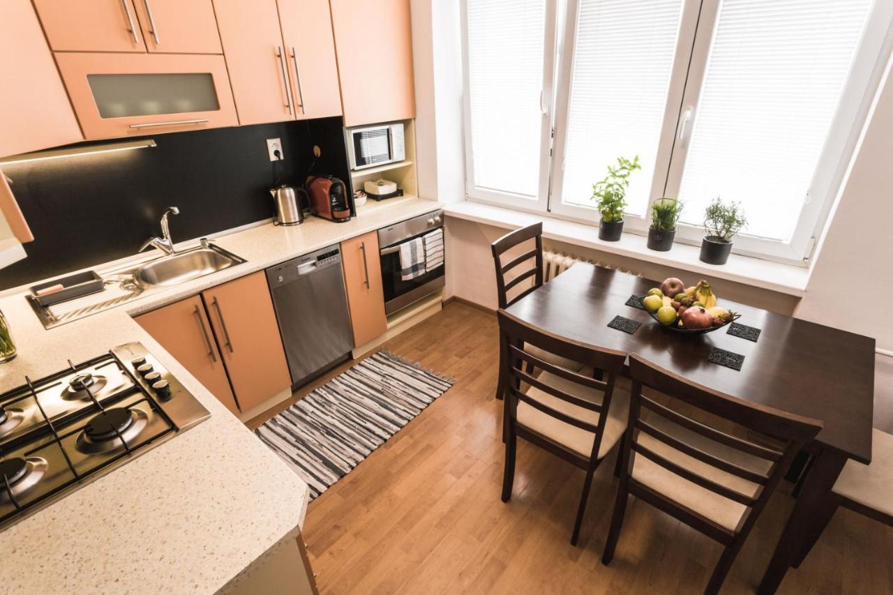 Flexihome Sk - Tolsteho - Free Parking On The Street - 2 Bedrooms *