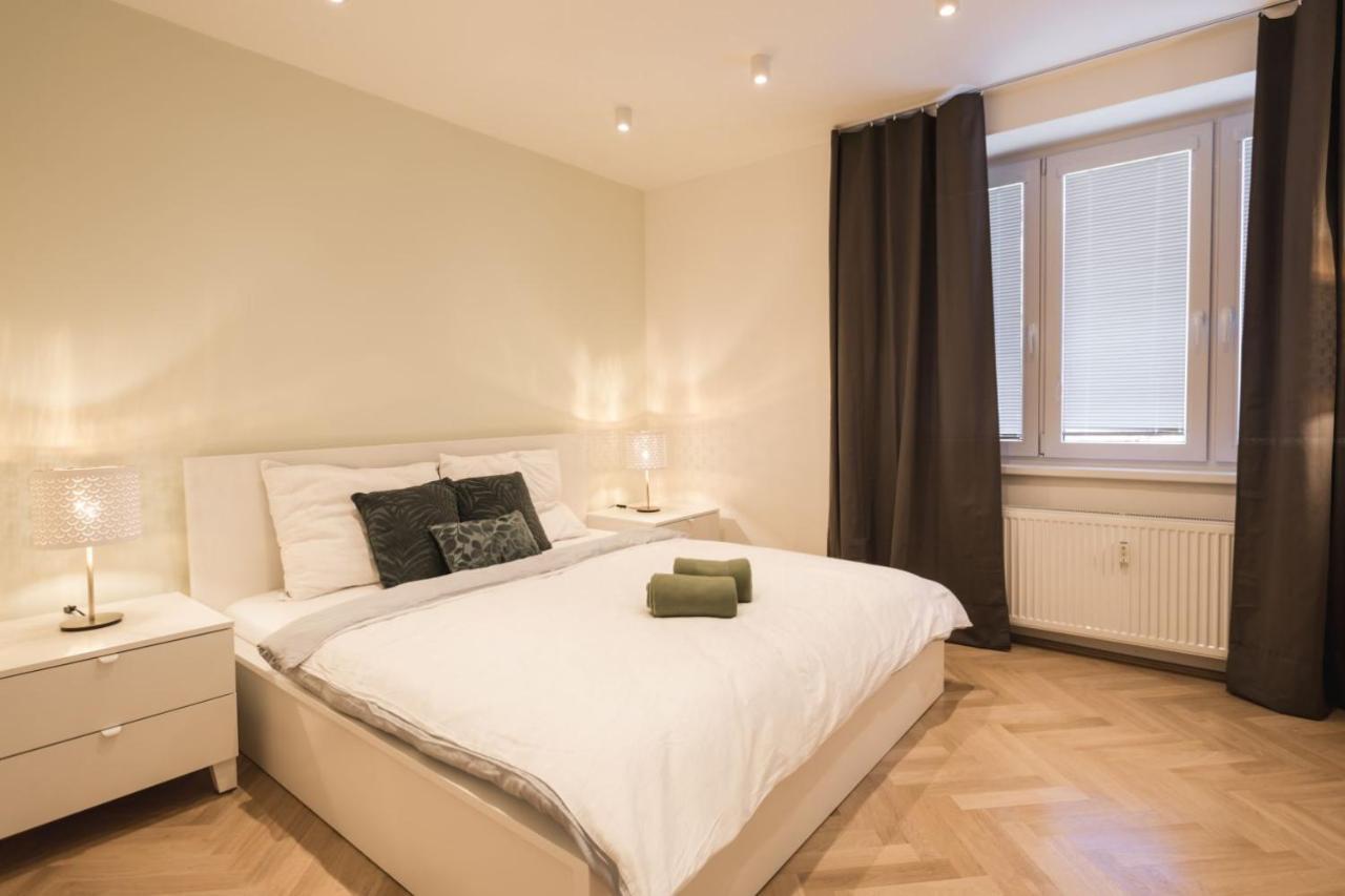 Flexihome Sk - Tolsteho - Free Parking On The Street - 2 Bedrooms *
